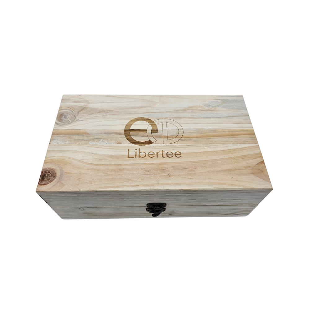 Luna Rose is a vibrator for women that is an ideal gift as it comes in a premium wood packaging